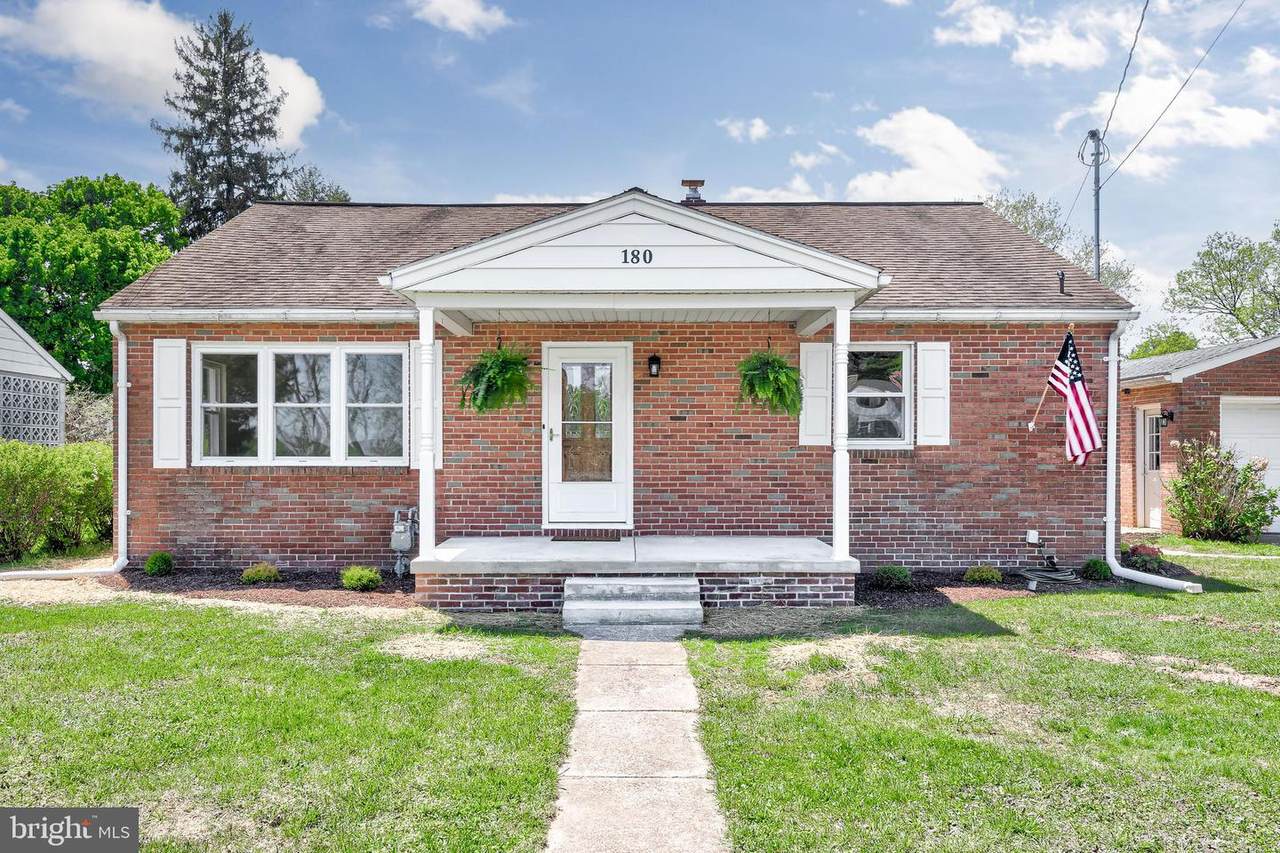 180 Dewey Street - Photo 1