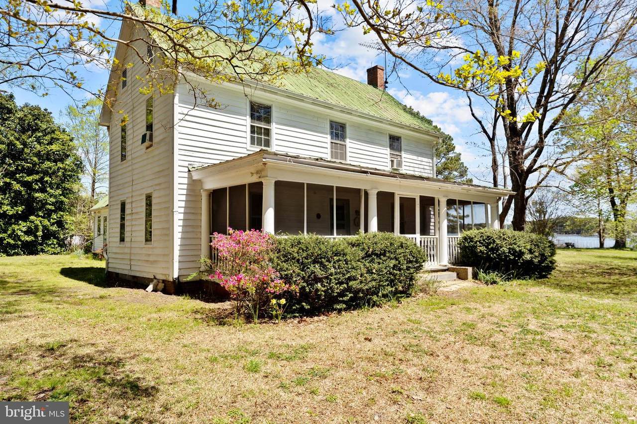 673 Hicks Wharf - Photo 1