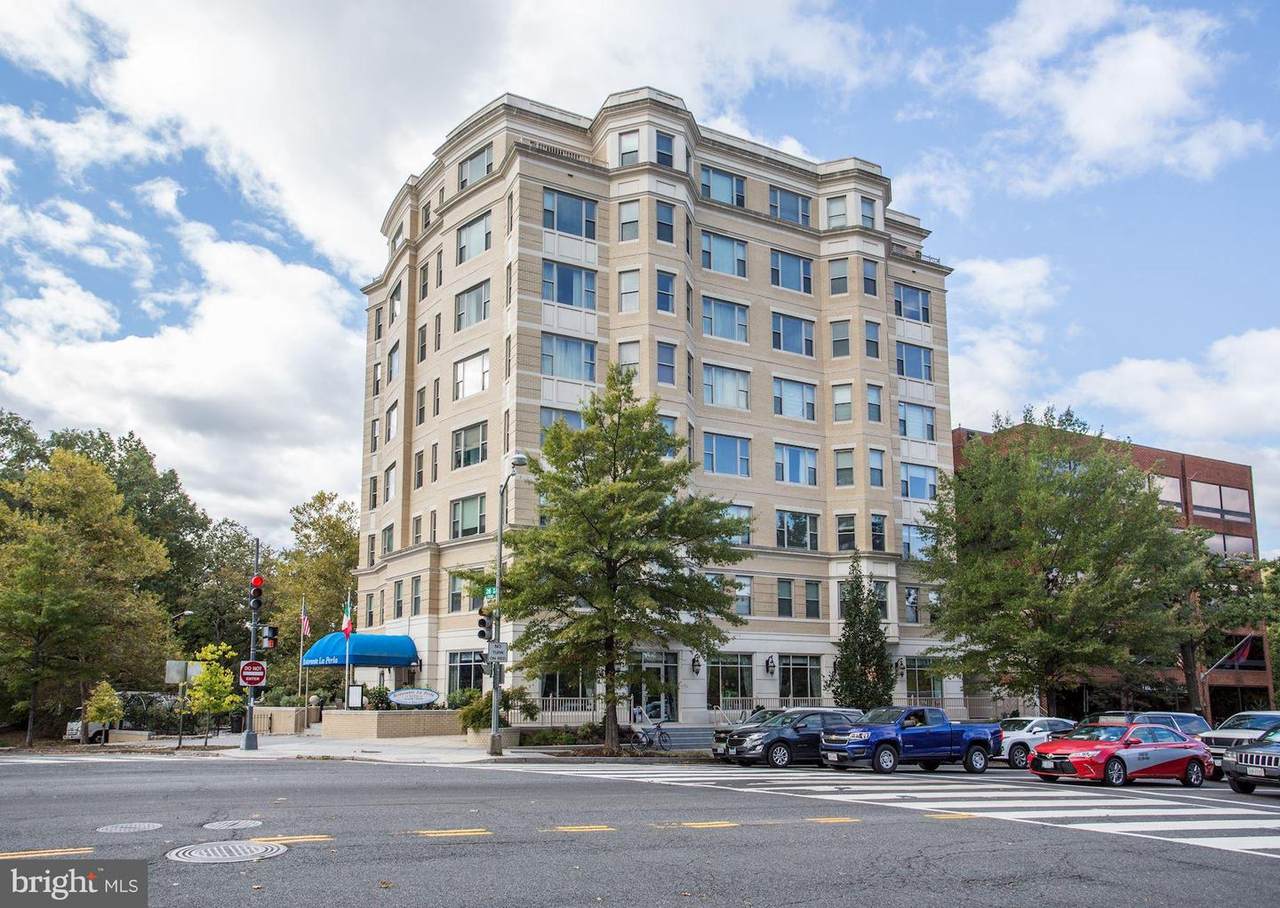 2600 Pennsylvania Avenue - Photo 1