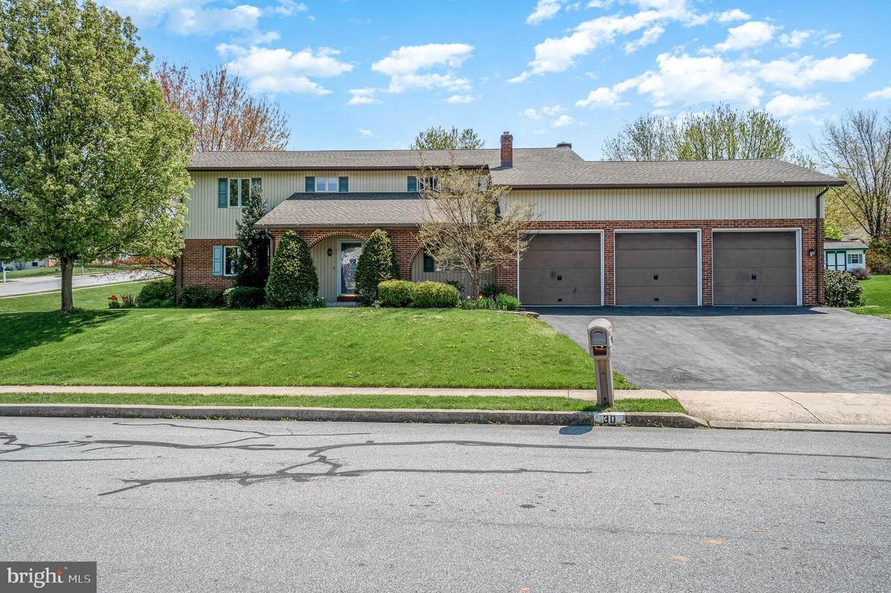 30 Behrens Drive - Photo 1