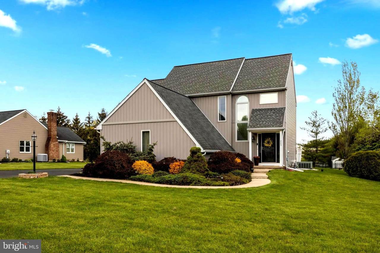 223 Telford Pike - Photo 1