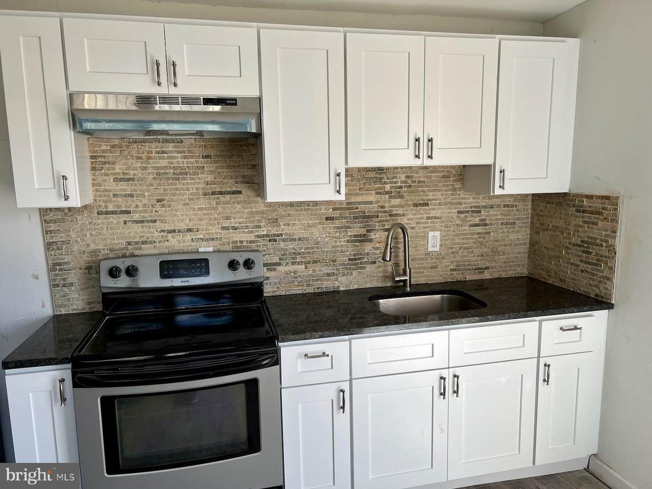 2560 Millick Street - Photo 1