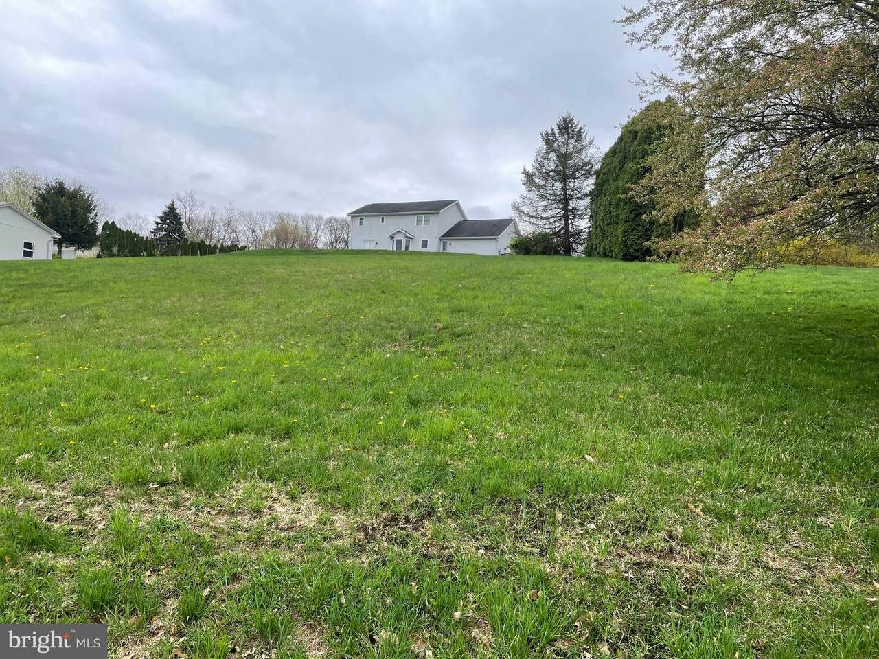 150 Creek Drive - Photo 1