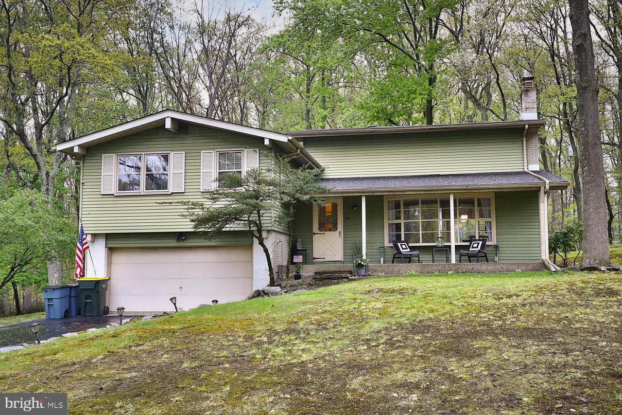 1915 Richard Road - Photo 1