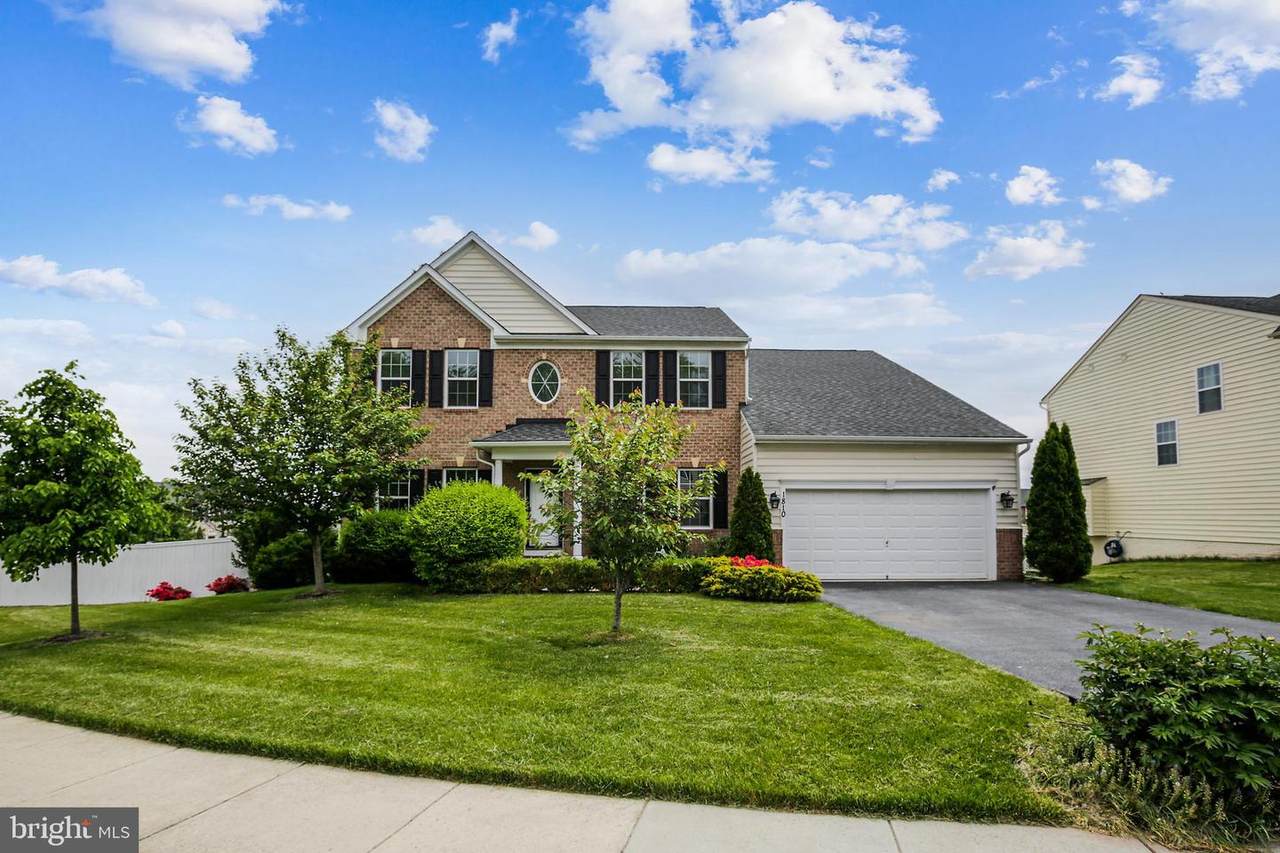 1810 Regiment Way - Photo 1