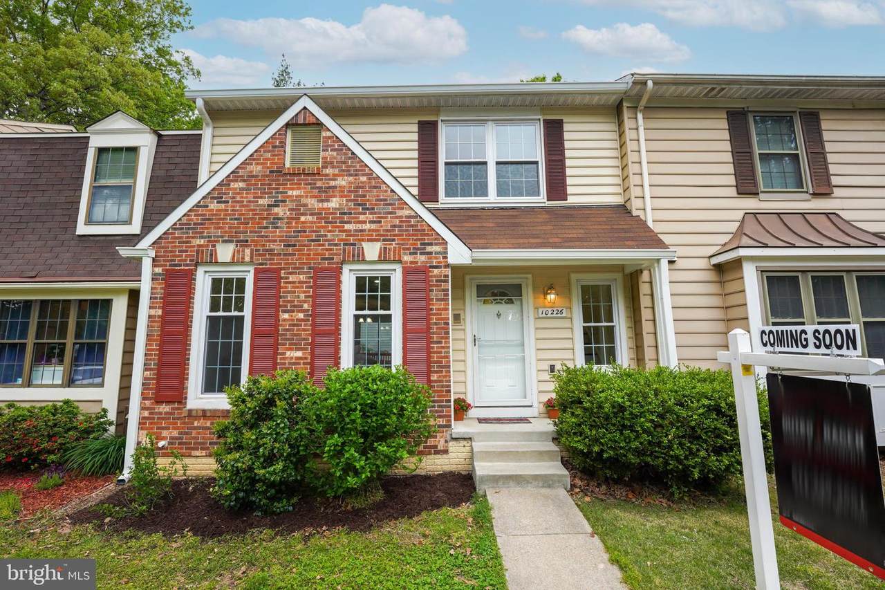 10226 Roberts Common Lane - Photo 1