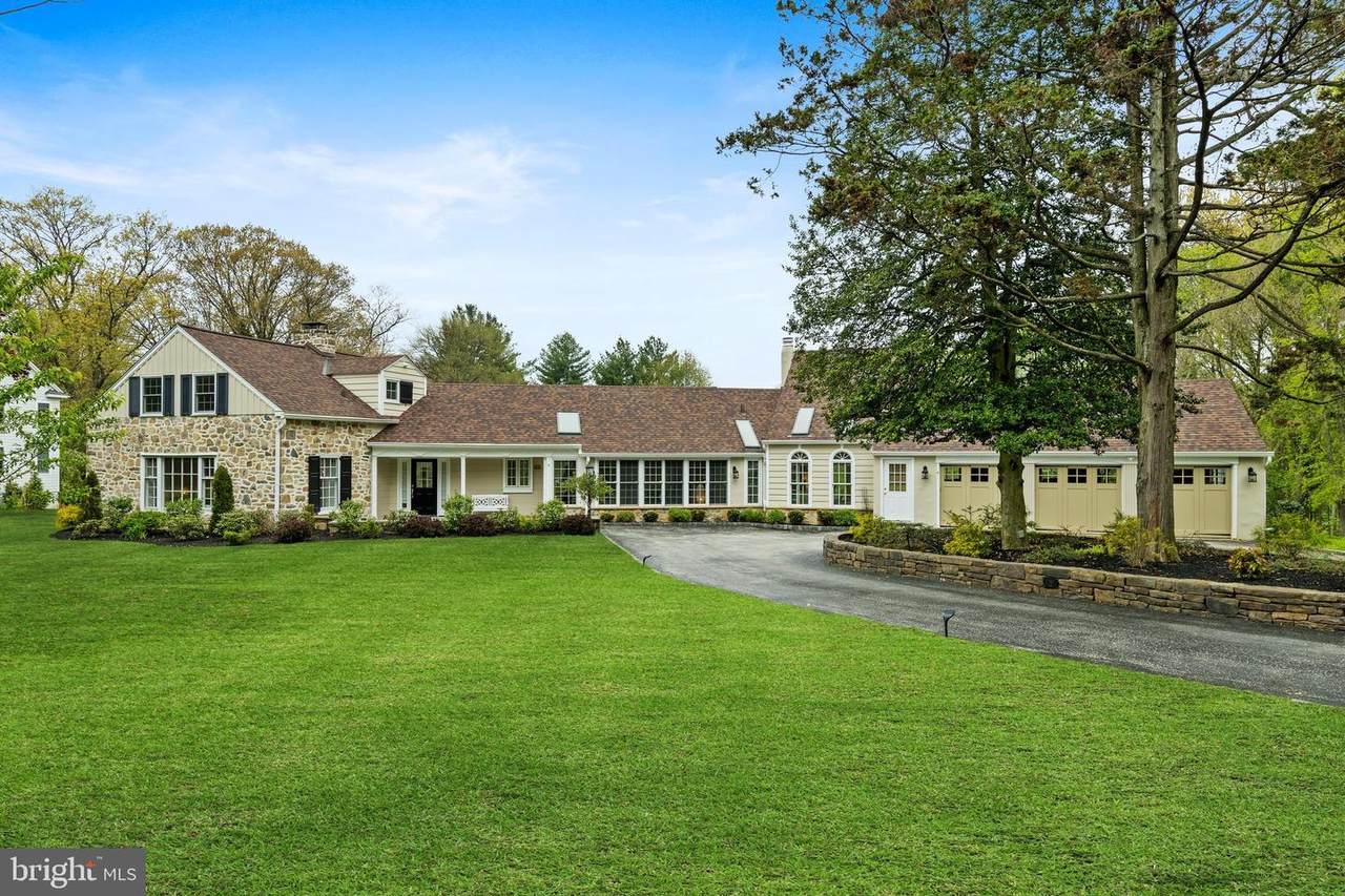 340 Highland Lane - Photo 1