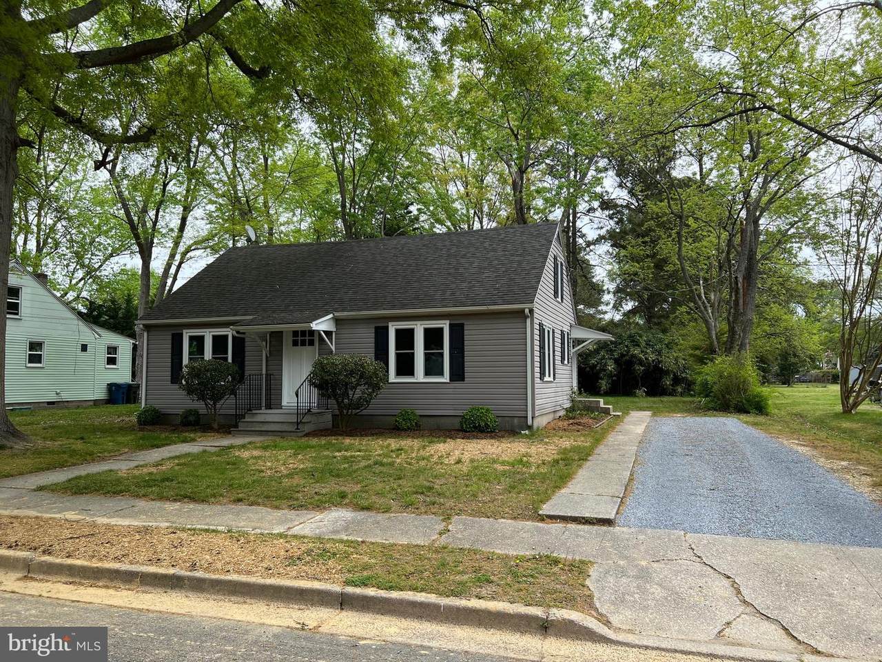 606 Hardin Street - Photo 1