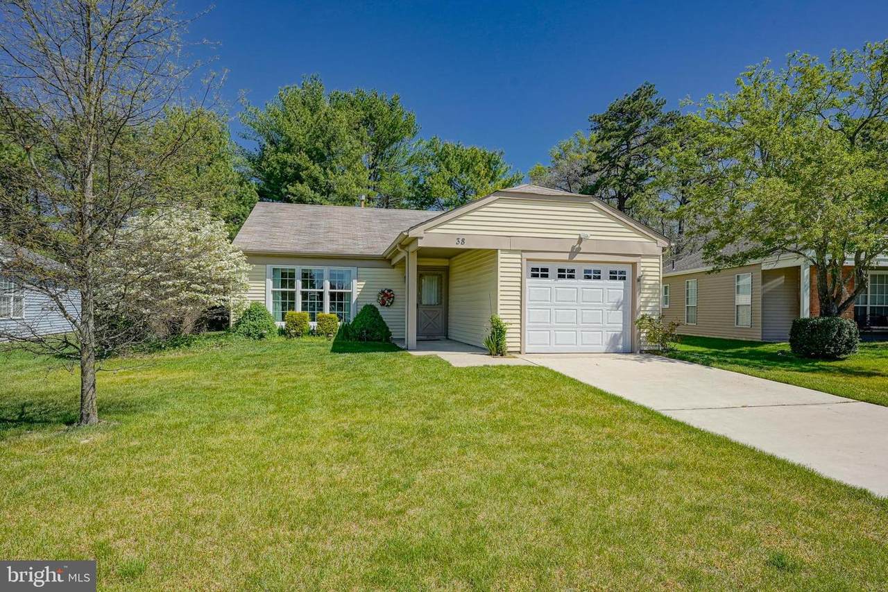 38 Buxton Court - Photo 1