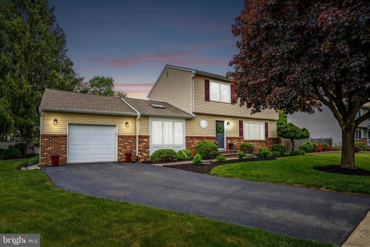 269 Manor Boulevard - Photo 1