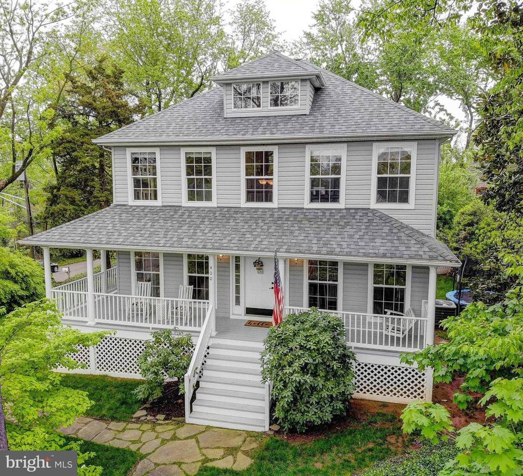 400 Giddings Avenue - Photo 1
