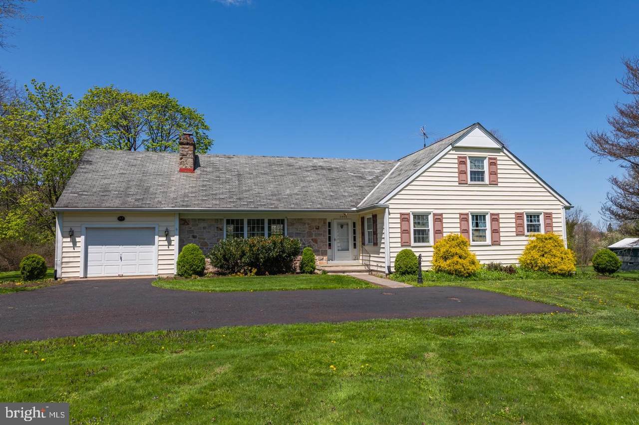 2440 Schlosser Road - Photo 1