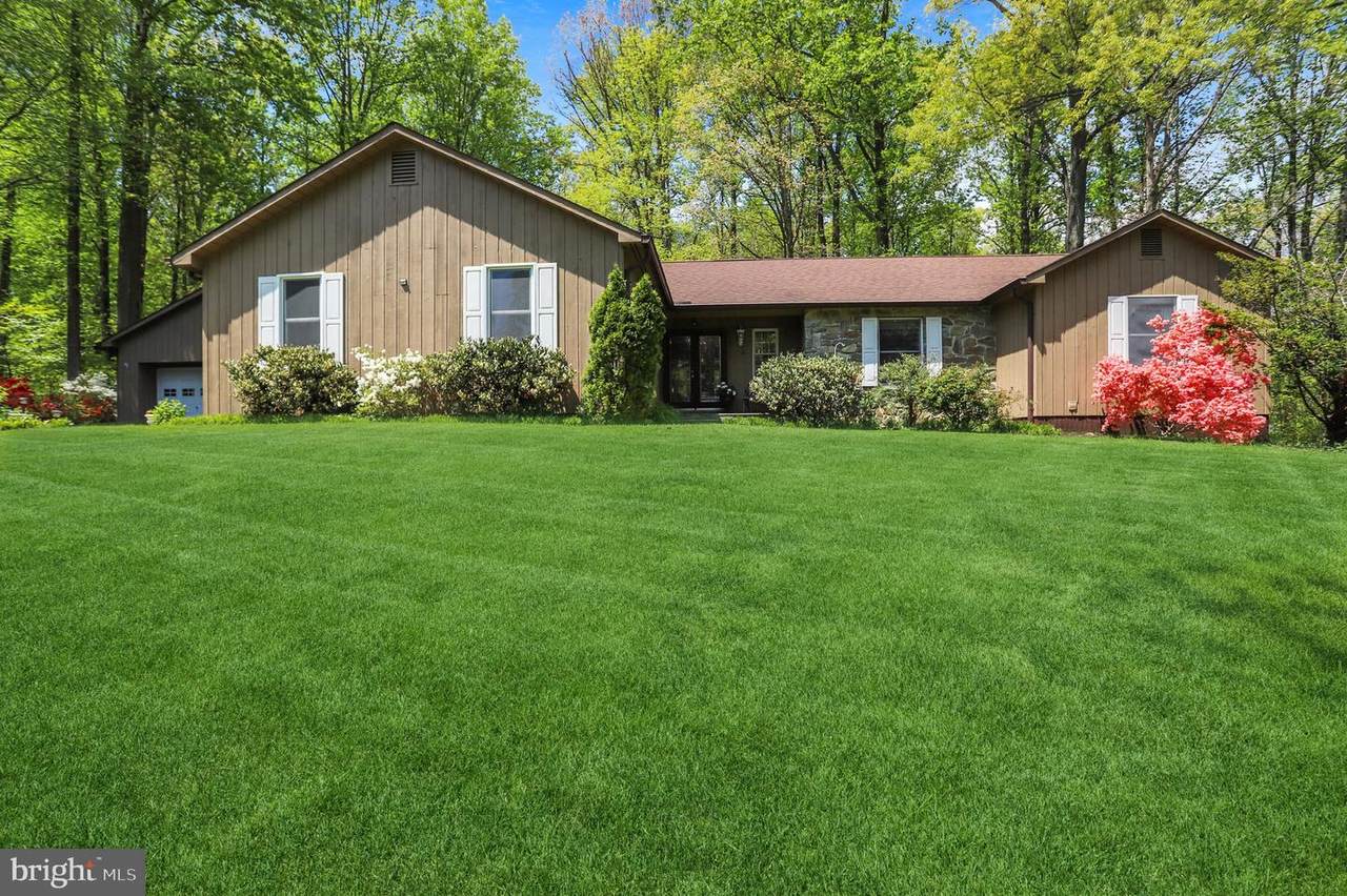 737 Sharpsburg Drive - Photo 1