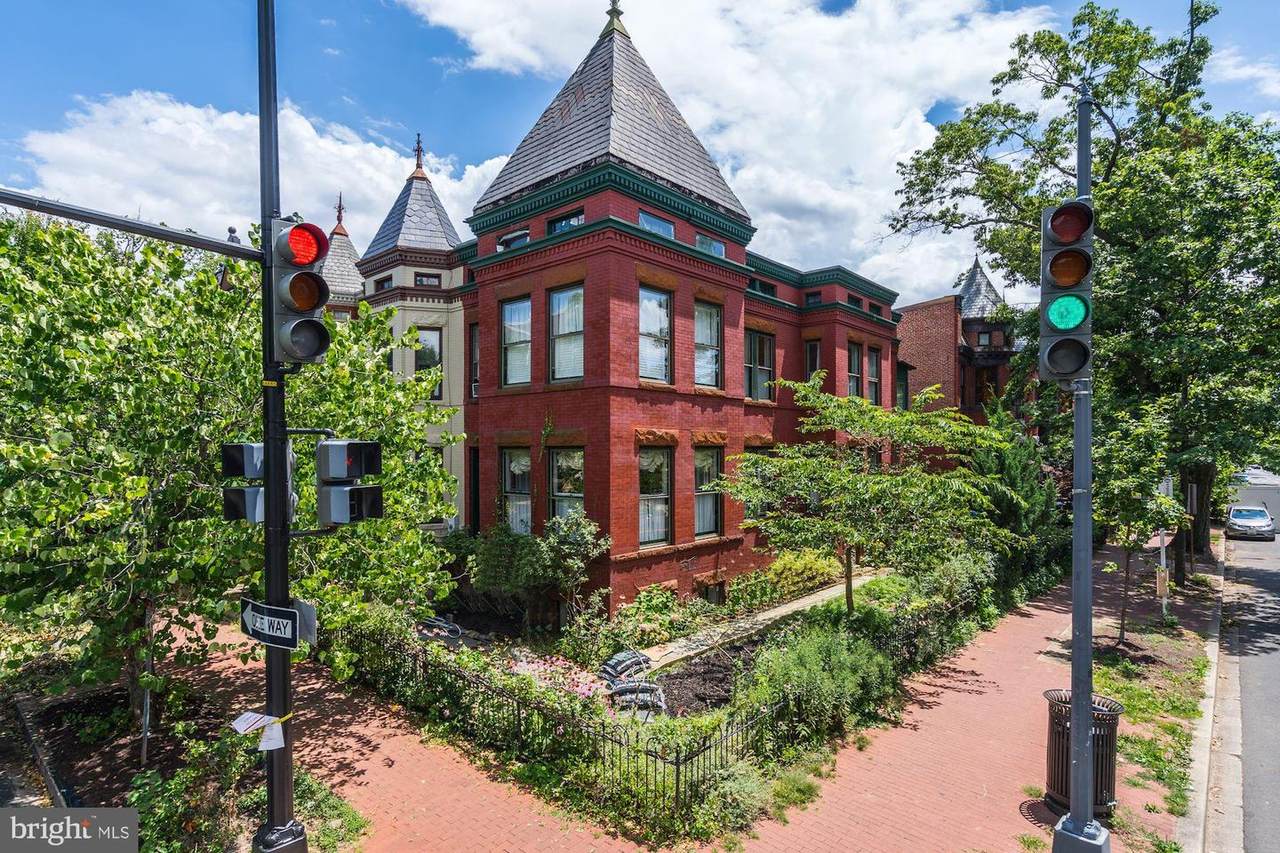 801 Independence Avenue - Photo 1