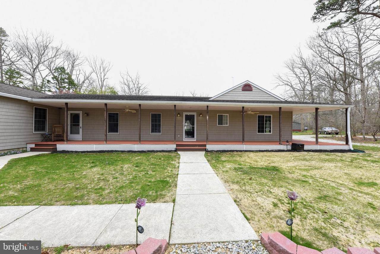 133 9TH Avenue - Photo 1