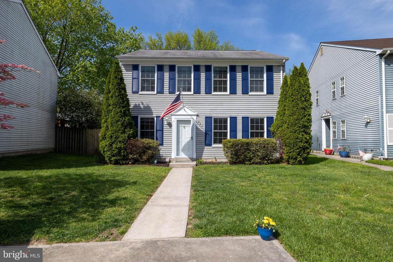 340 Winterberry Drive - Photo 1
