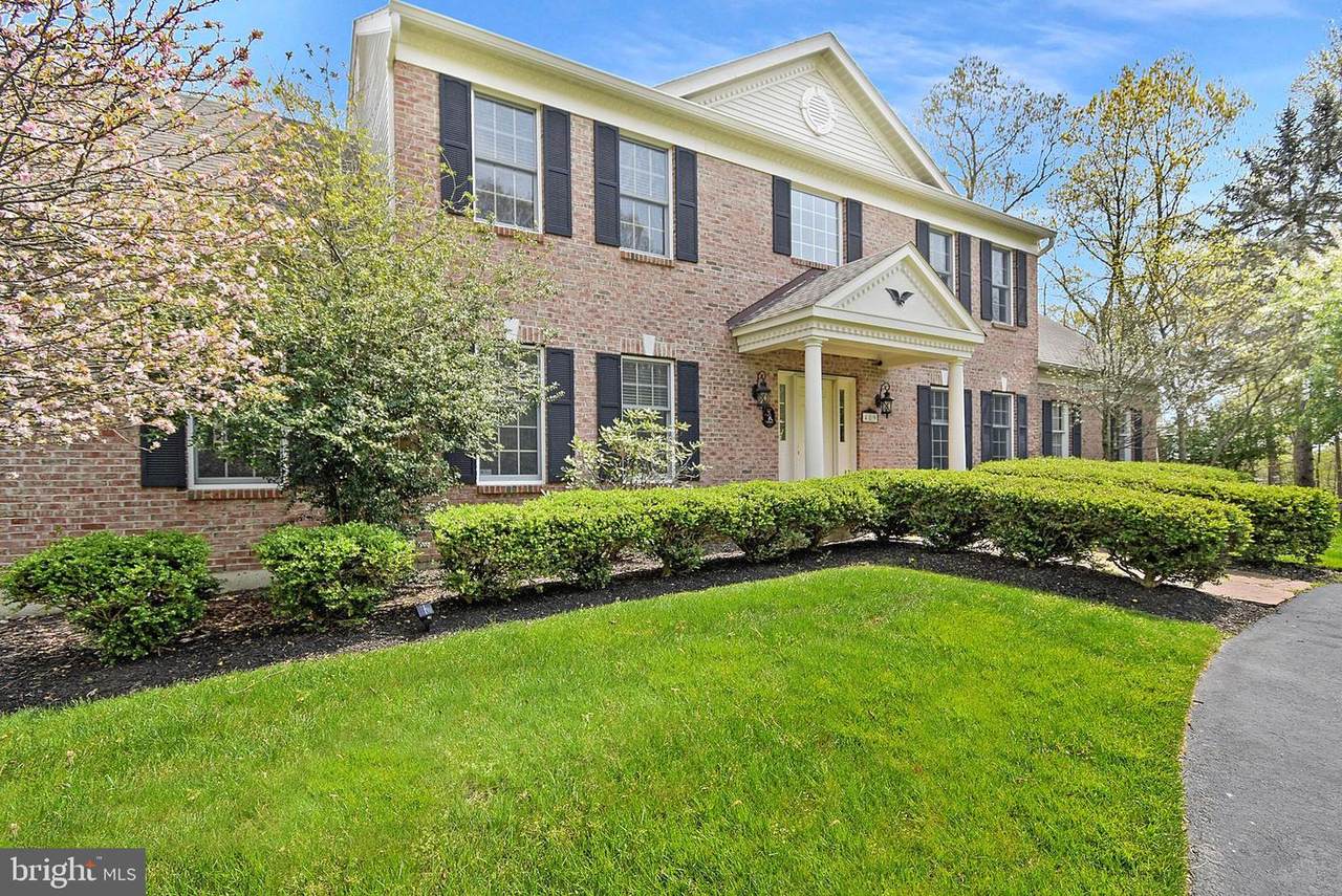 489 Heather Hill - Photo 1