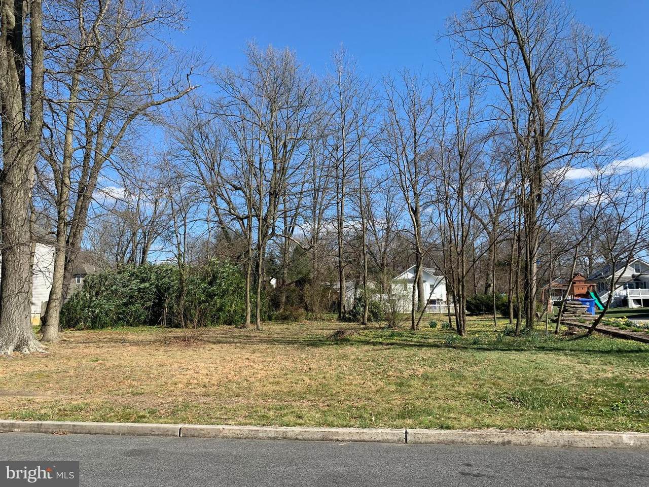 212 Wilson Avenue - Photo 1
