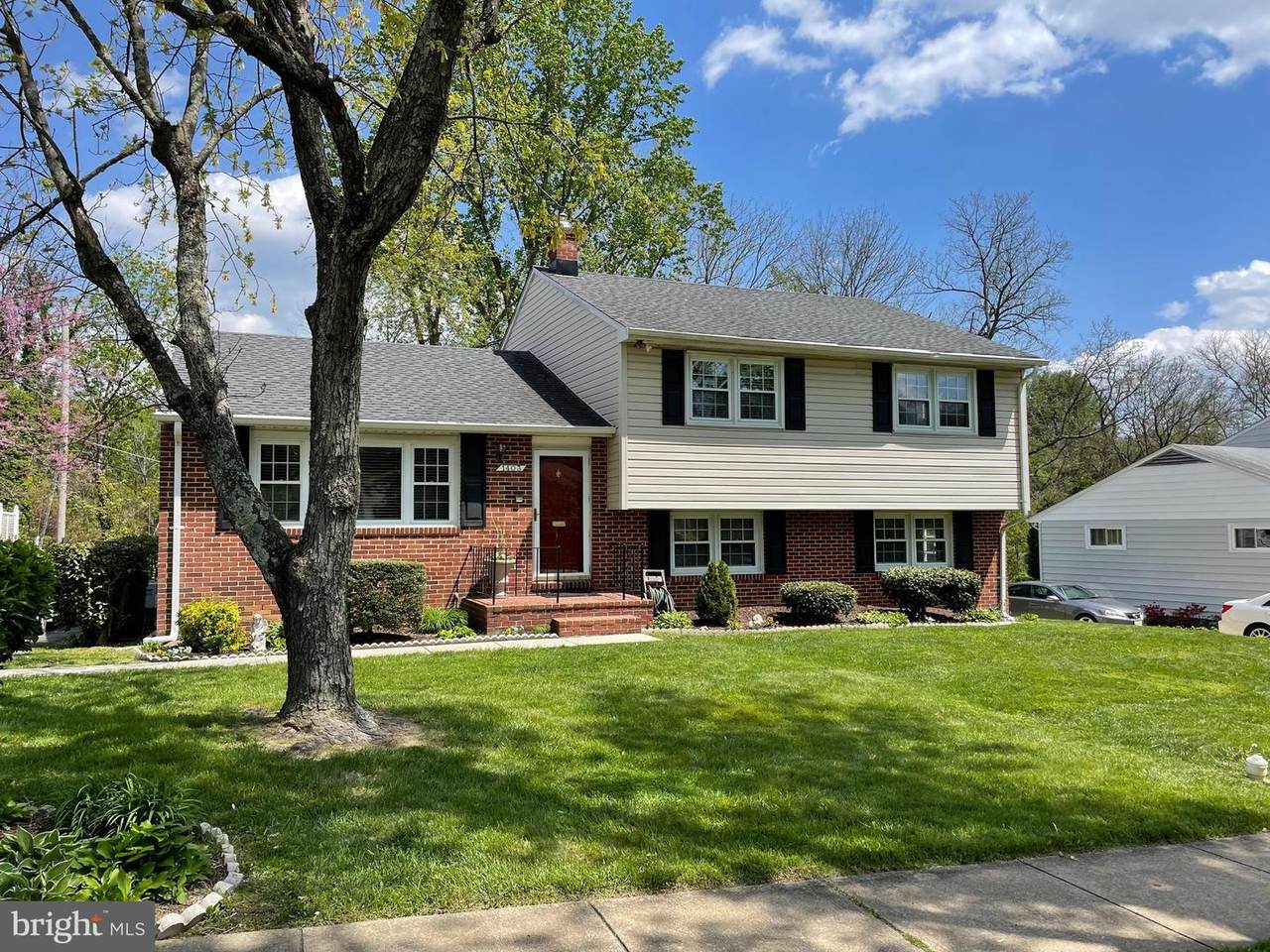 1403 Charmuth Road - Photo 1