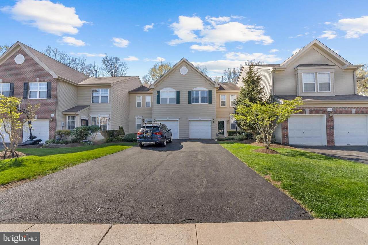 115 Warwick Road - Photo 1