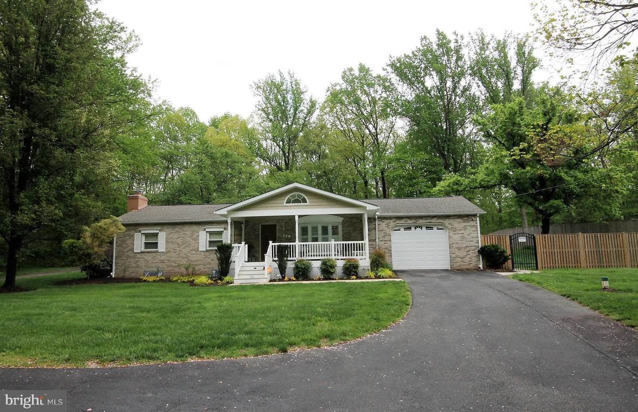 749 Herald Harbor Road - Photo 1
