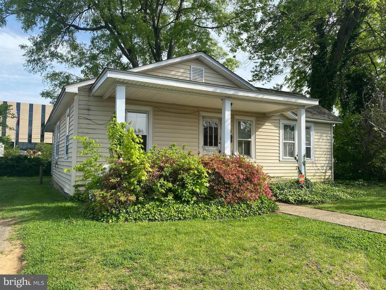 446 Bridgewater Street - Photo 1