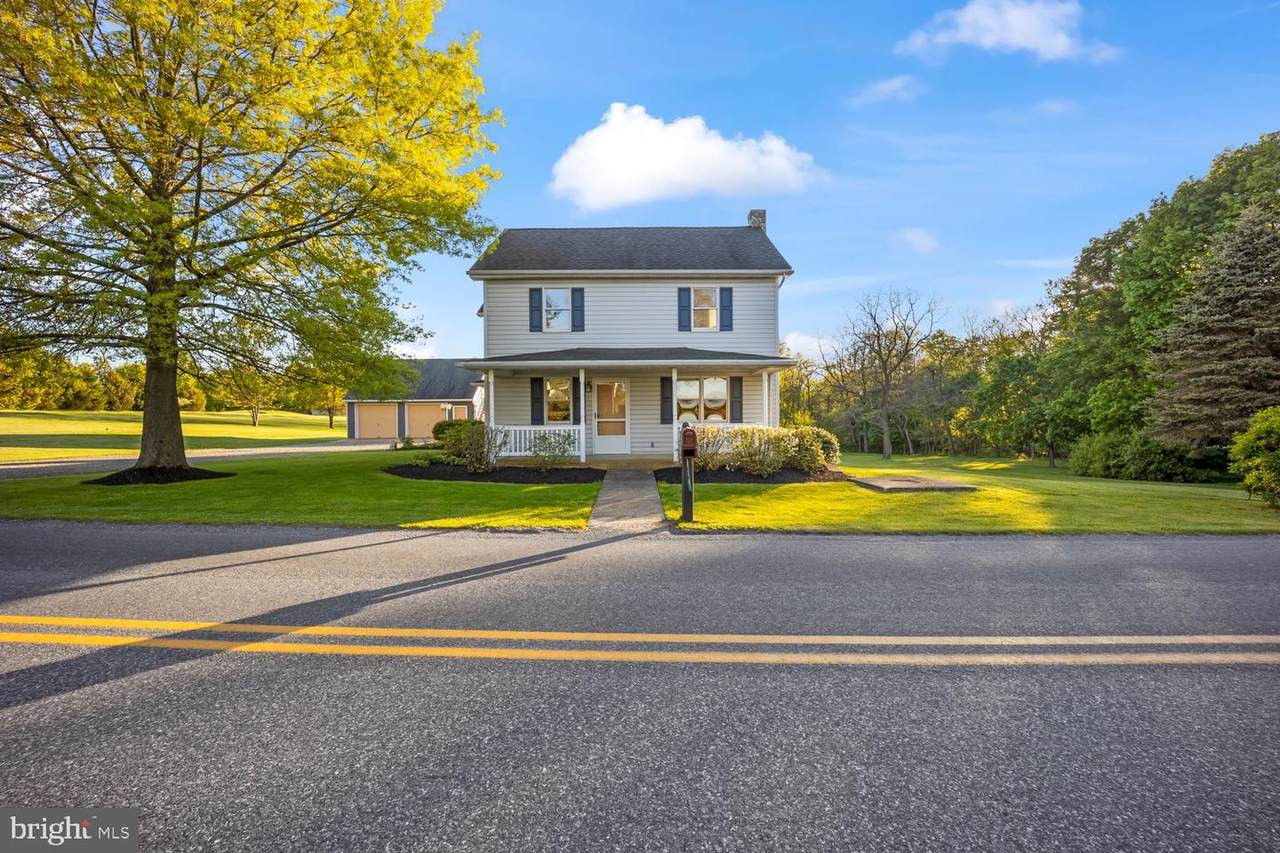 424 Hilldale Road - Photo 1