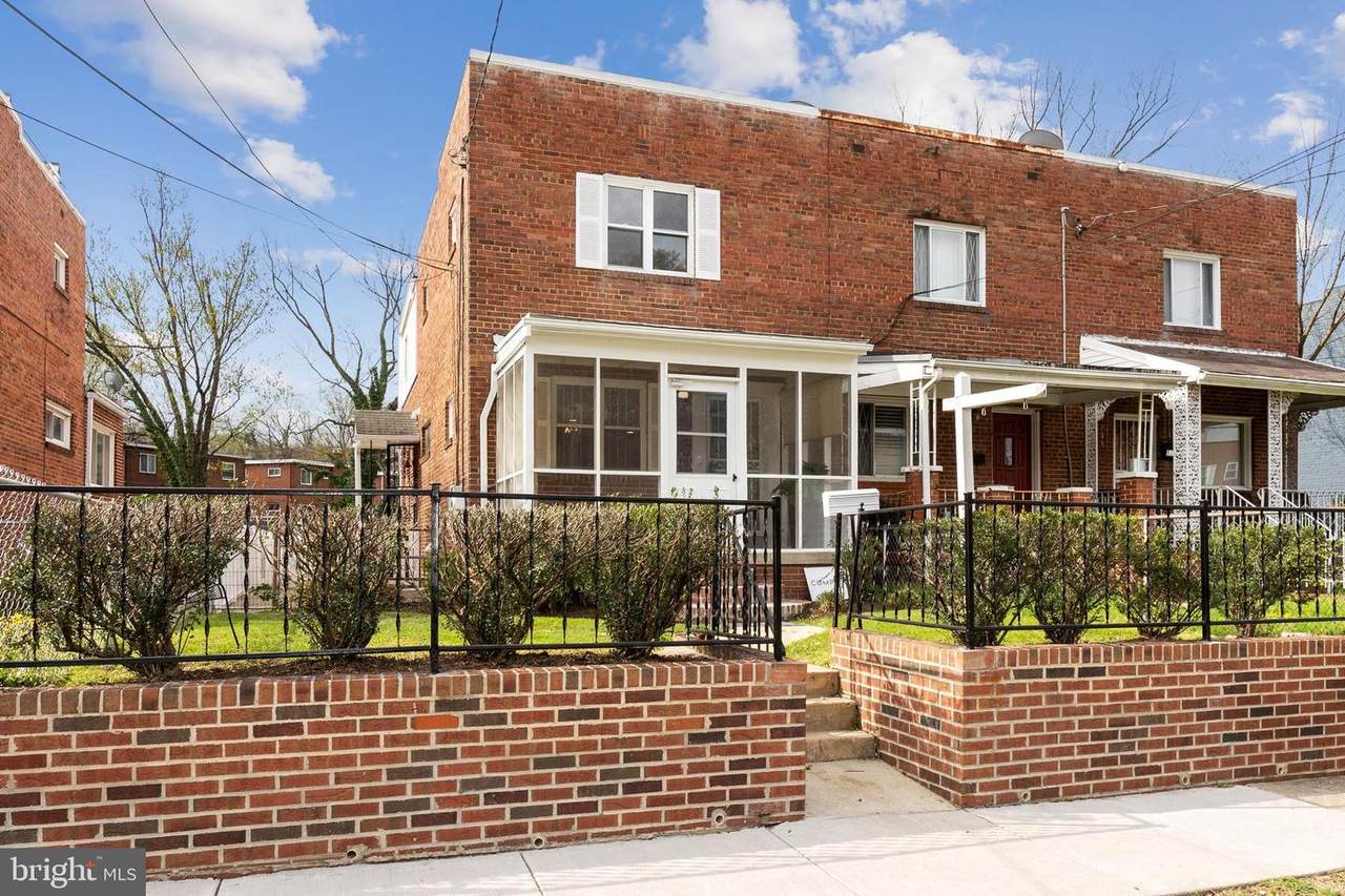 5121 H Street - Photo 1