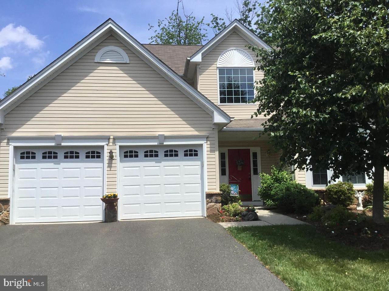 29 Buckingham Drive - Photo 1