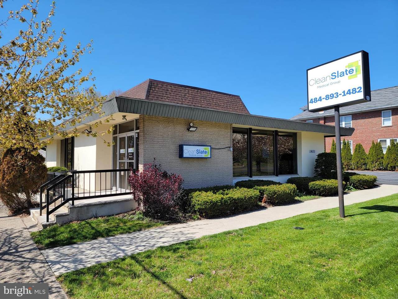 1401 Easton Avenue - Photo 1