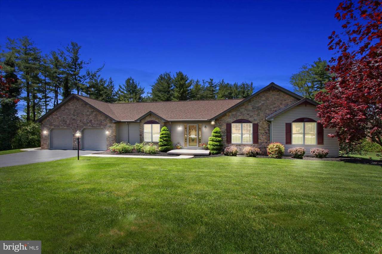 14082 Center Road - Photo 1
