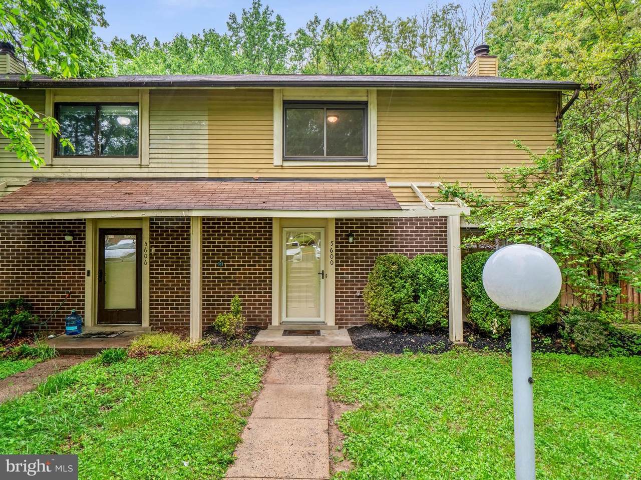 5600 Summer Oak Way - Photo 1