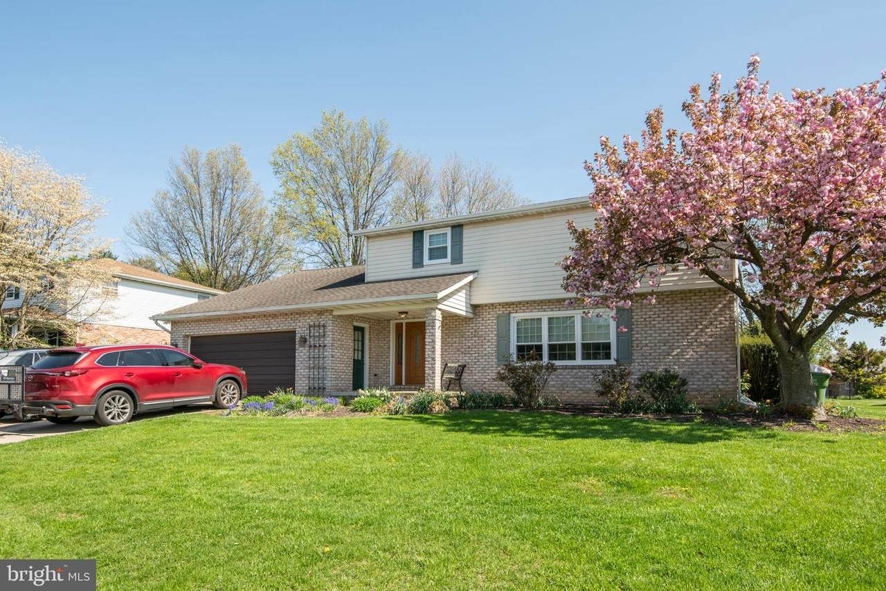 717 Chambers Road - Photo 1