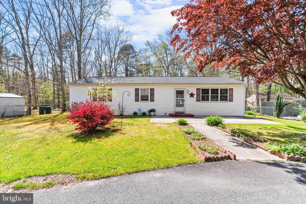 1614 Lakeside Drive - Photo 1
