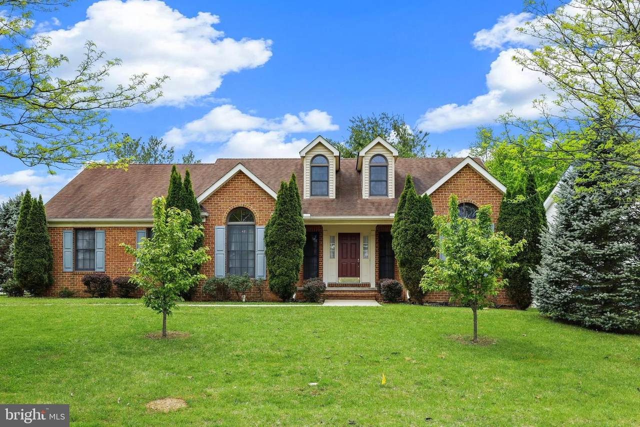 1025 Lindfield Drive - Photo 1