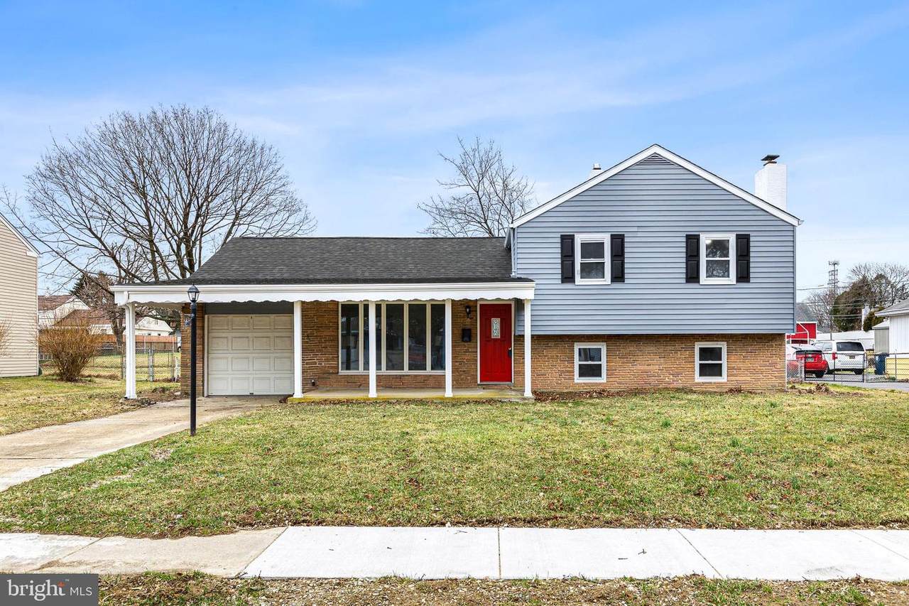 8 Andrea Road - Photo 1