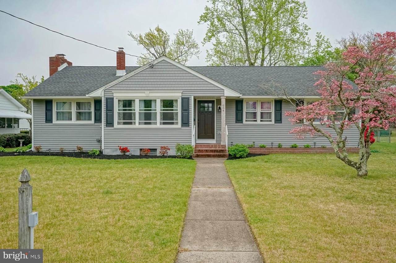 654 Peach Street - Photo 1