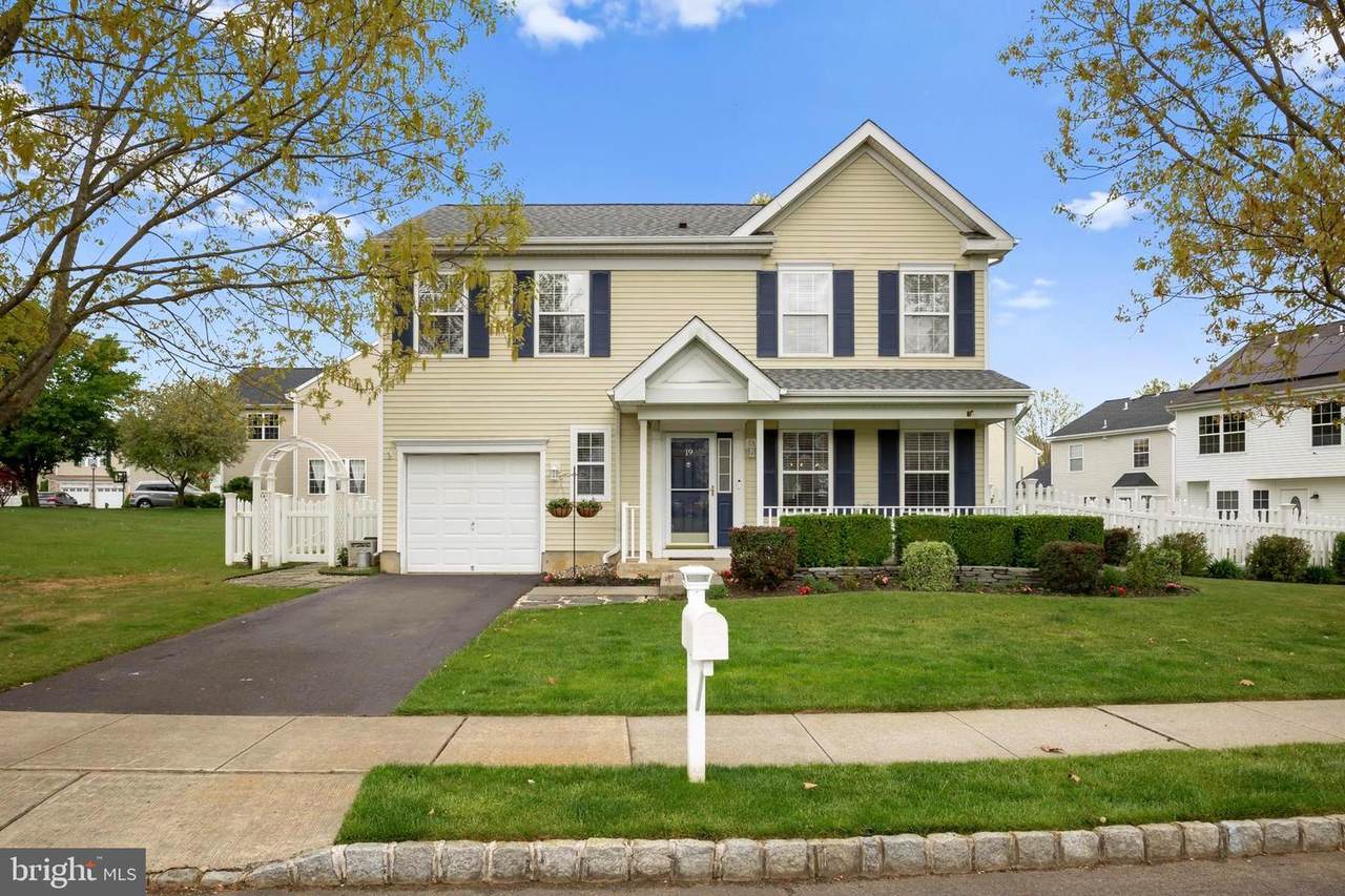 19 Kelly Drive - Photo 1