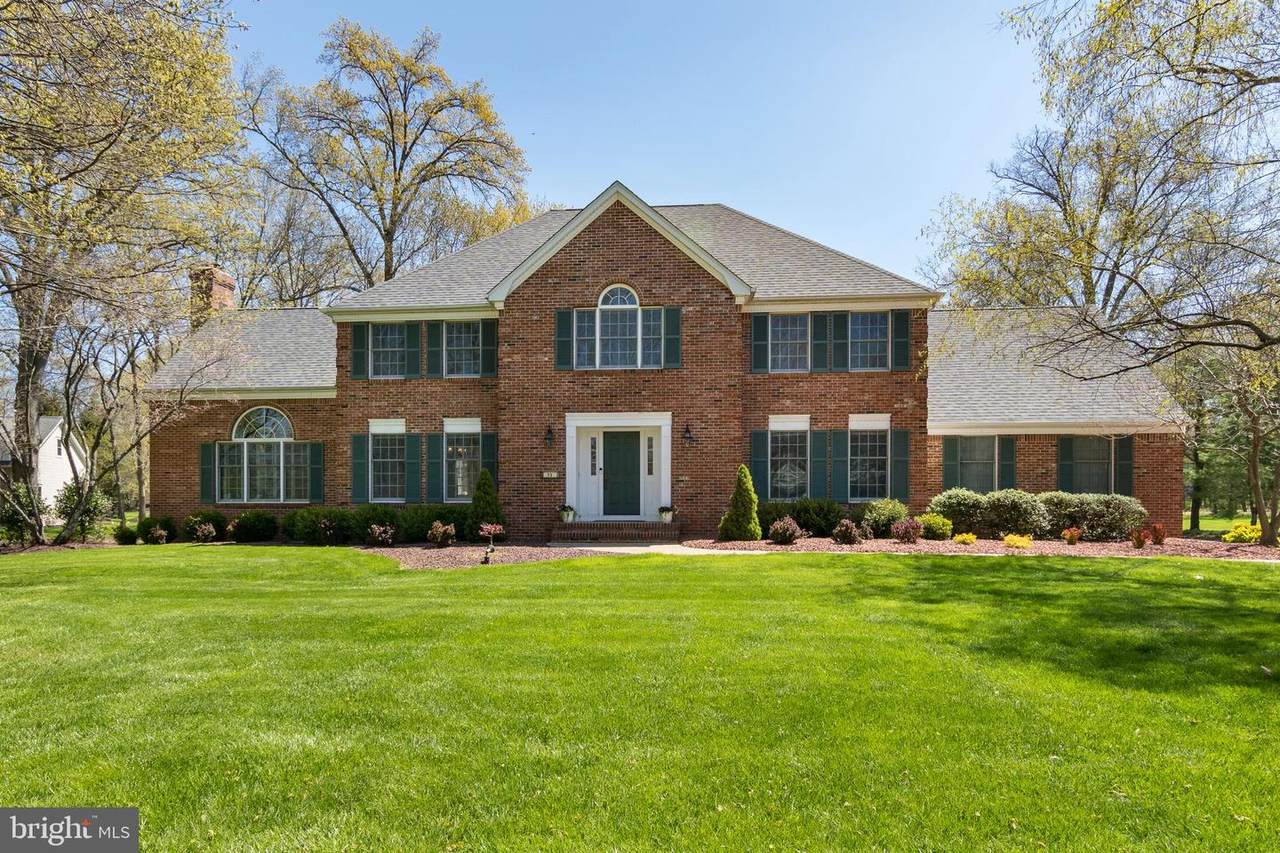 73 Red Oak Way - Photo 1