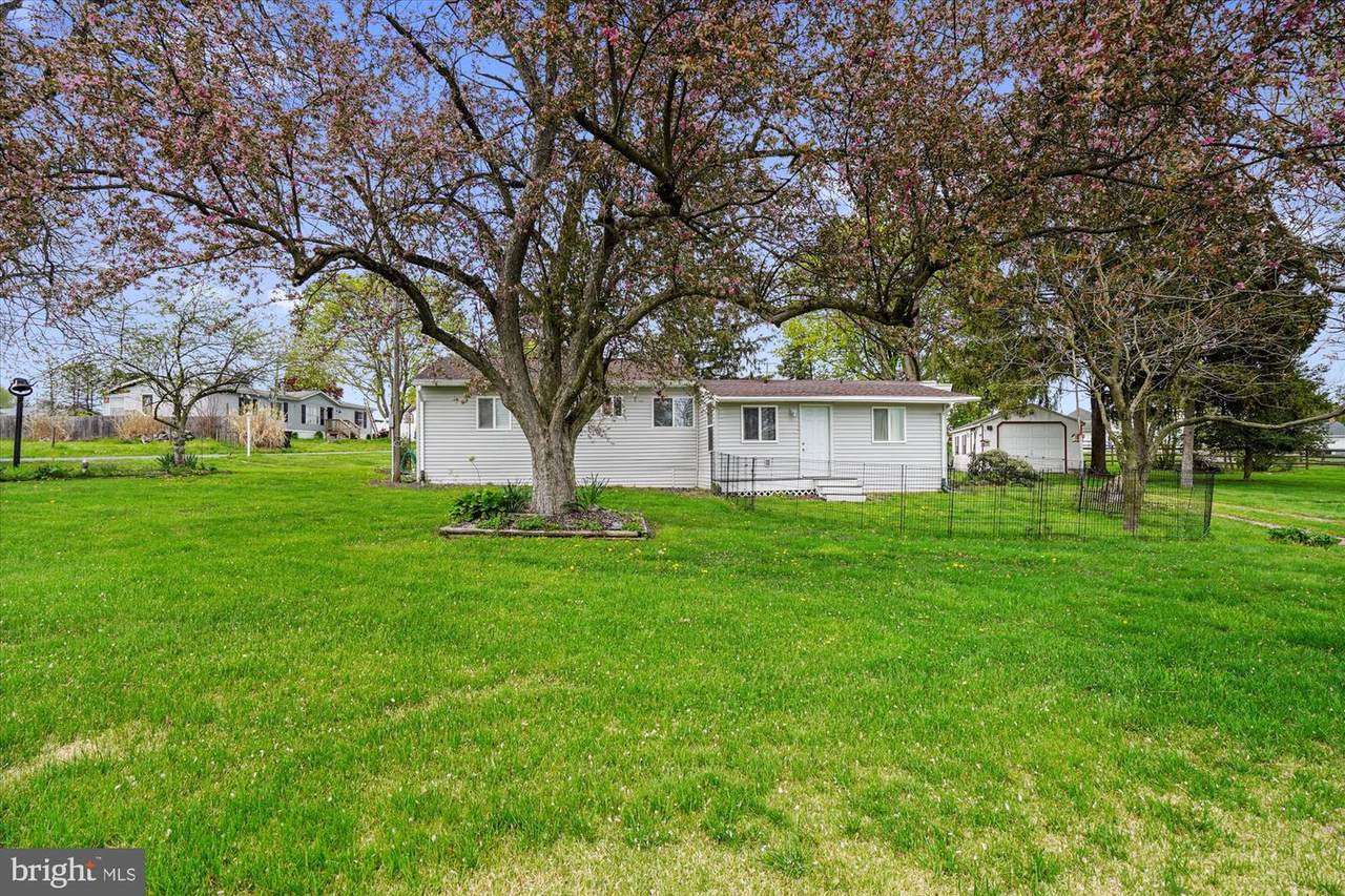 218 Railroad Road - Photo 1