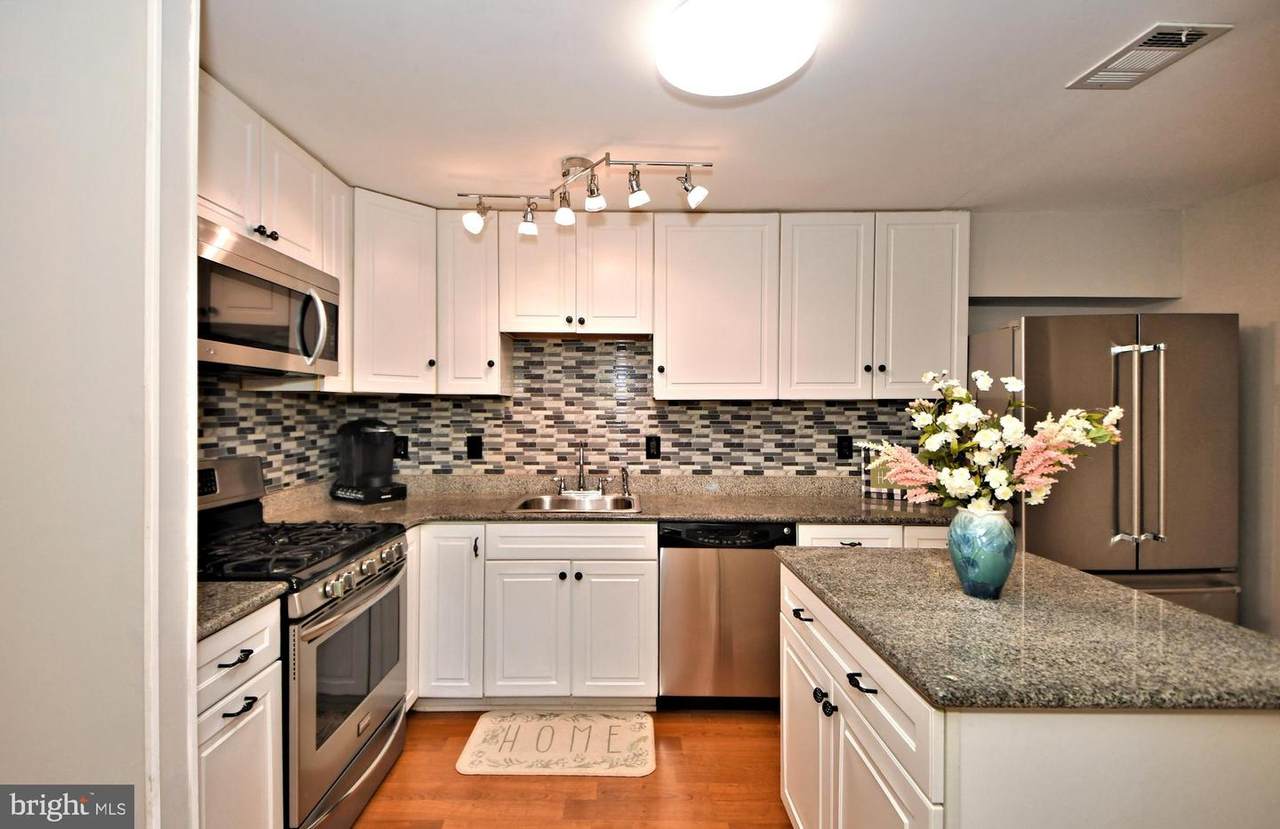 28 Daisey Lane - Photo 1
