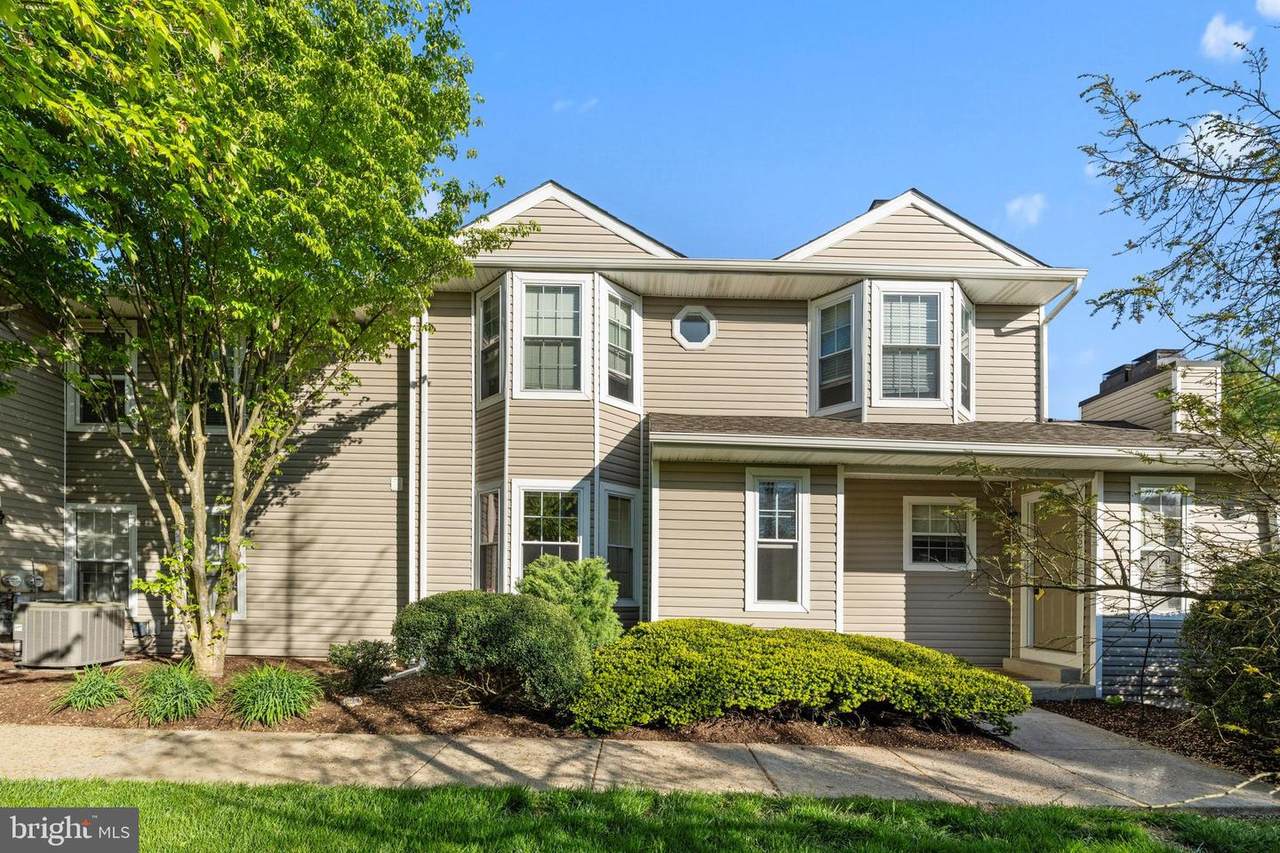526 Astor Square - Photo 1