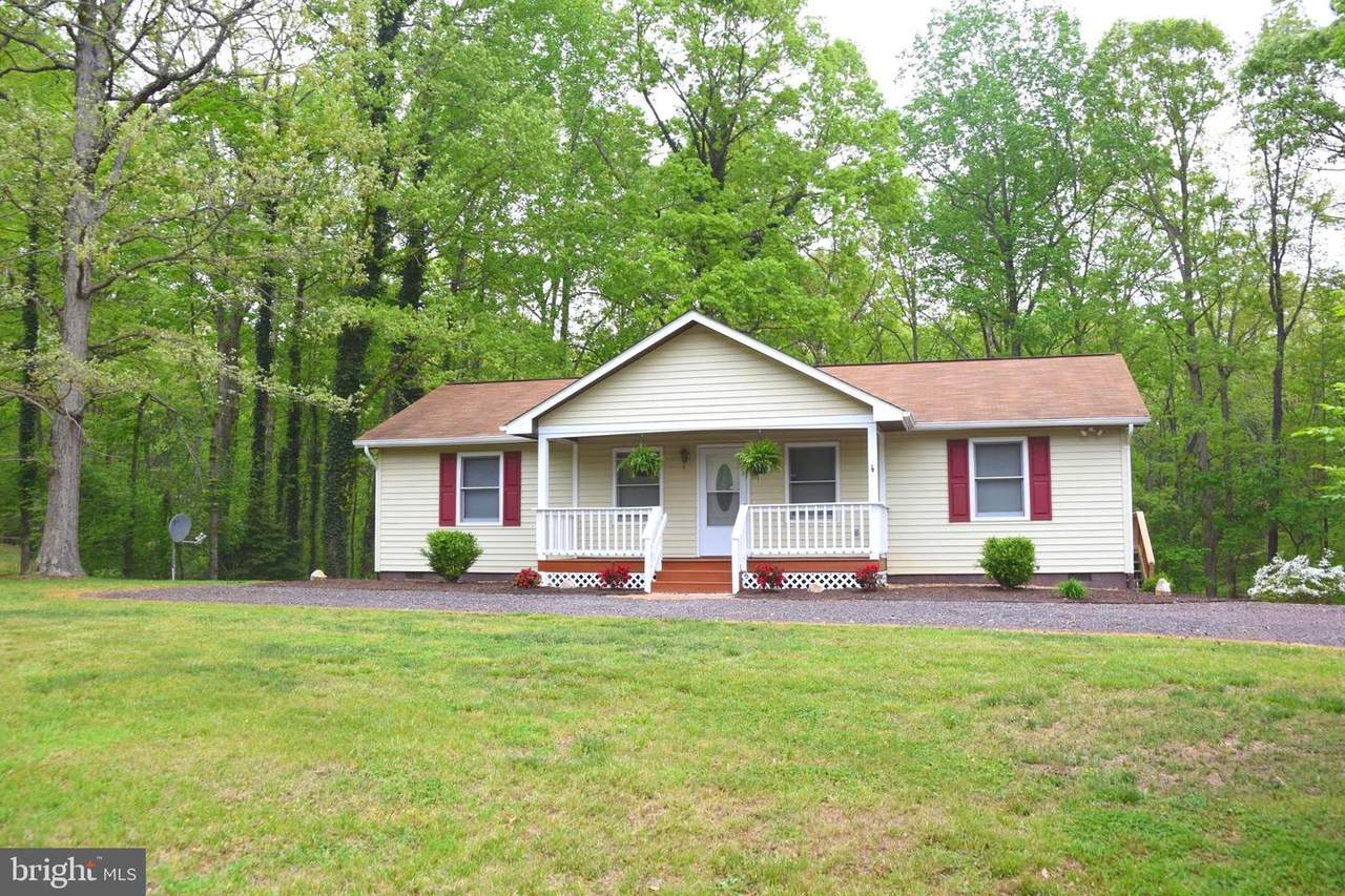 5218 Wyndemere Circle - Photo 1