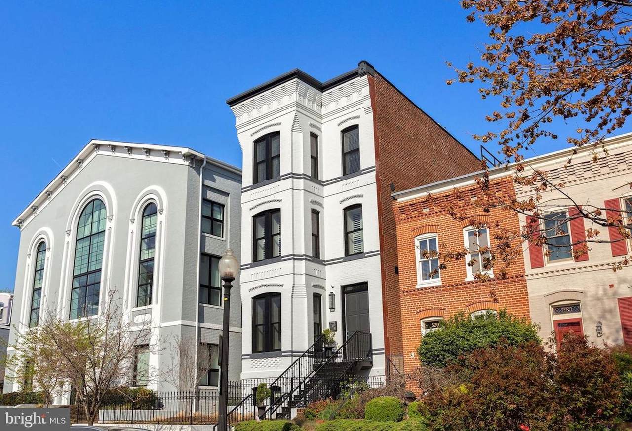 514 4TH Street - Photo 1