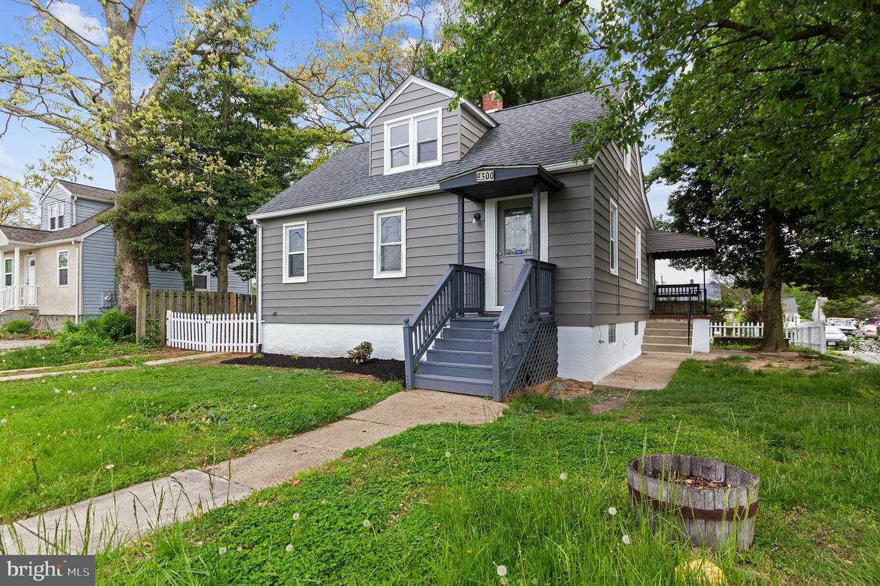 300 Greenway Road - Photo 1