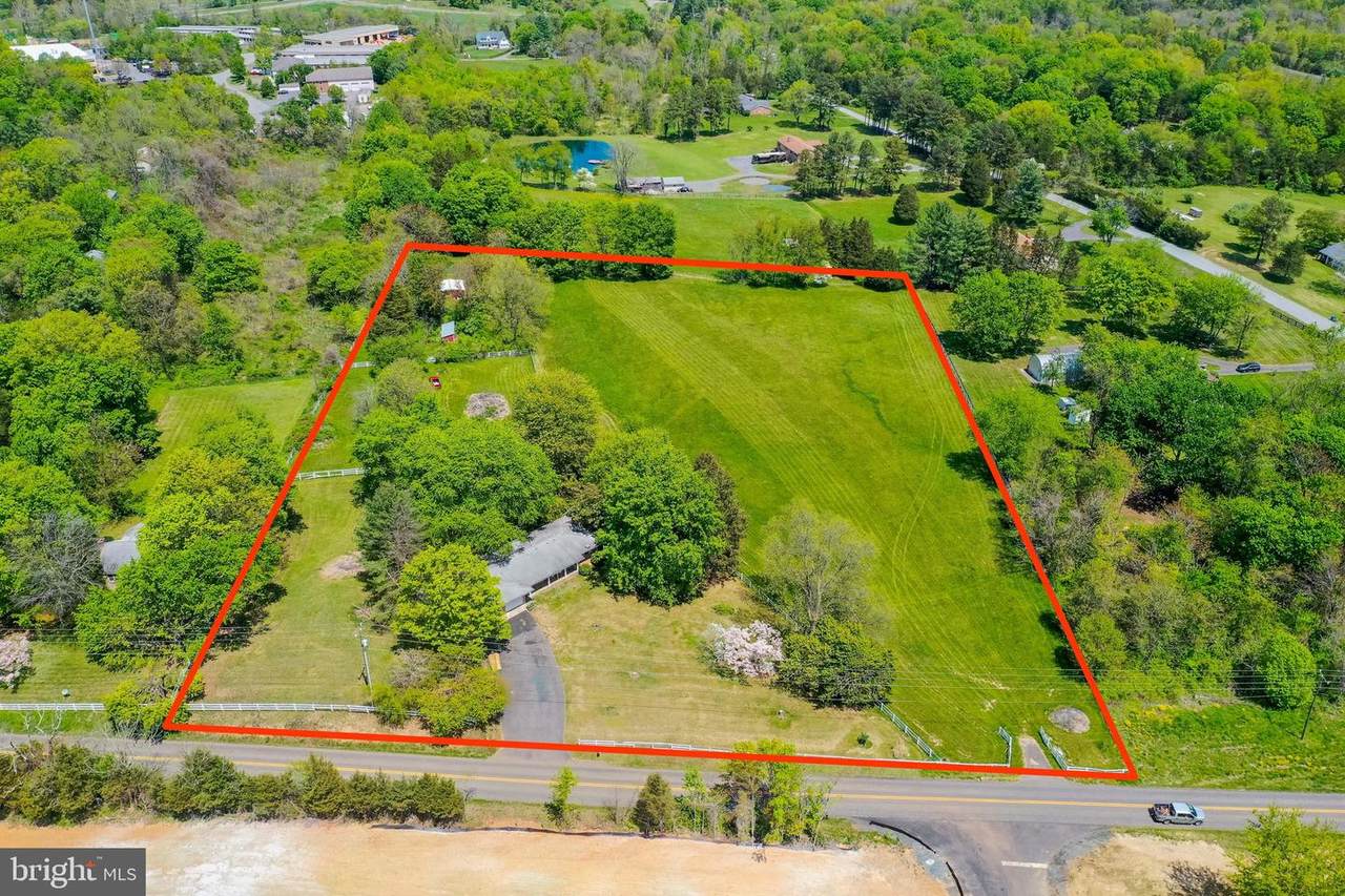 4554 Broad Run Church Road - Photo 1