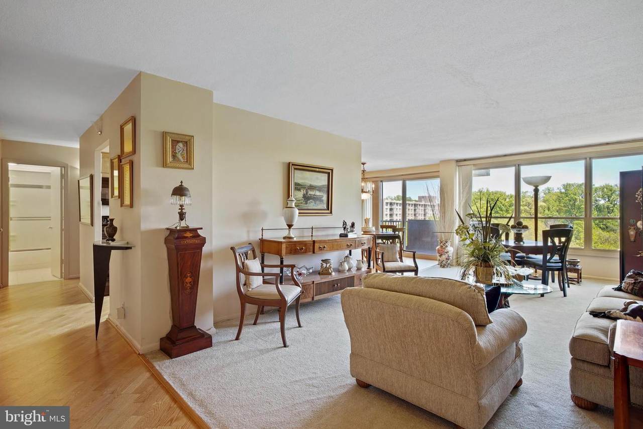 1001 City Avenue - Photo 1