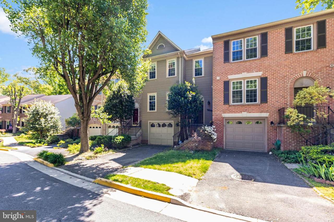 6830 Earthstar Court - Photo 1
