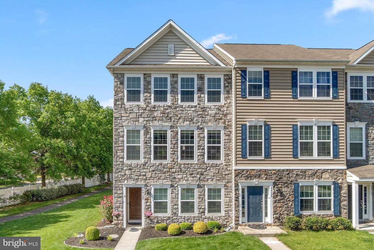 44127 Turf Field Square - Photo 1