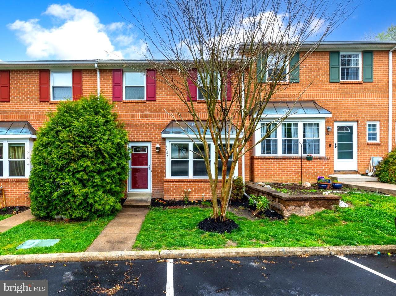 1586 Coventry Lane - Photo 1